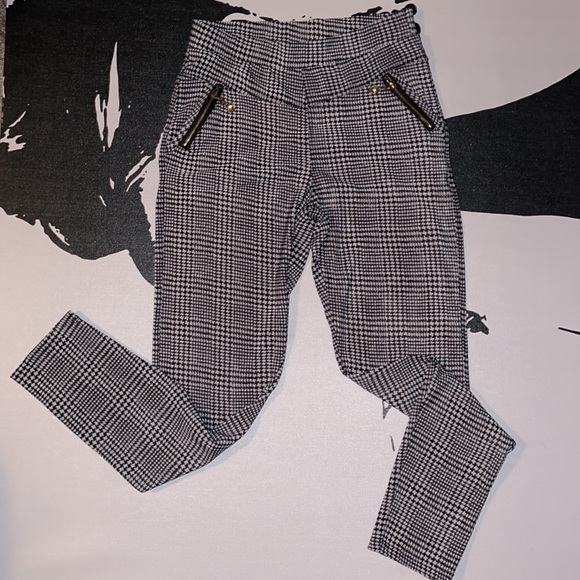 XJ Boost Pants & Jumpsuits Xj Boost Black White Houndstooths Print